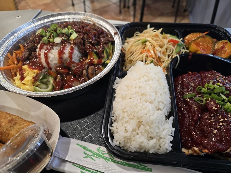 Kwan's Deli and Korean Kitchen food